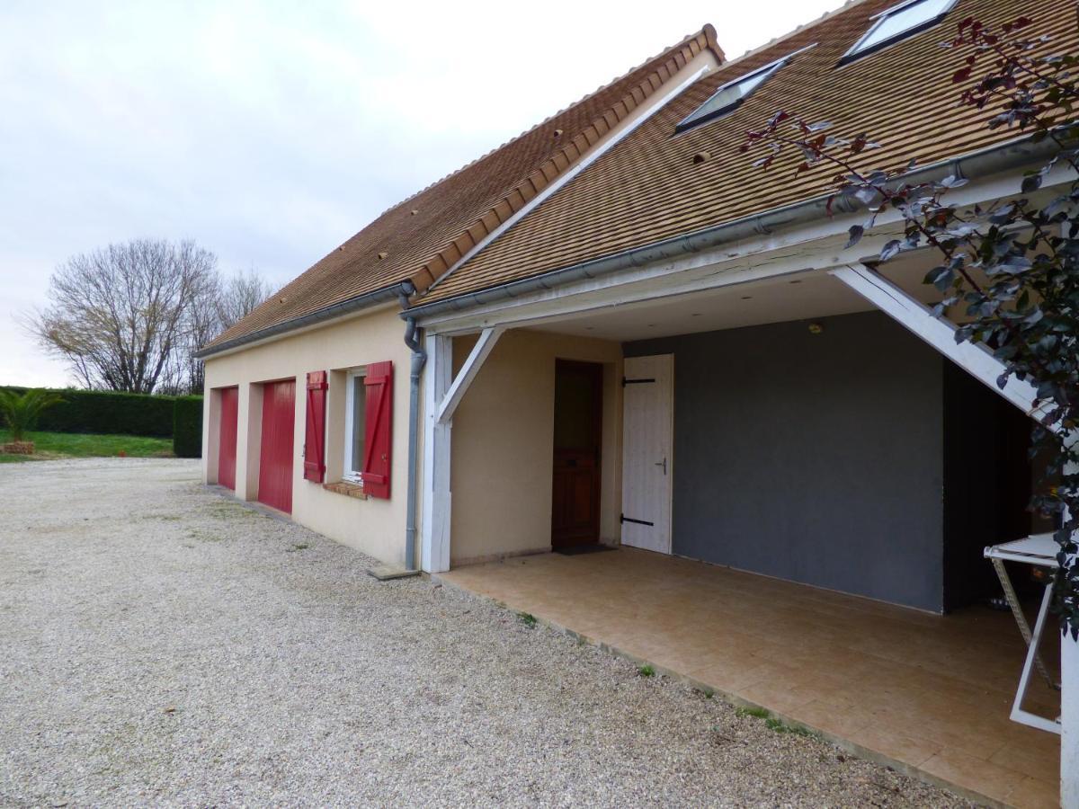 Bed and Breakfast Les Petites Brosses Montbizot Exterior foto